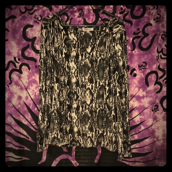 Brand NWT J LO tunic style peasant top size 1x - Picture 1 of 7